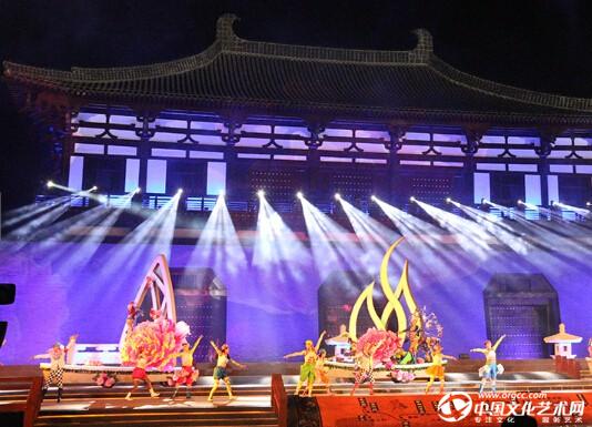 　開幕式現(xiàn)場表演。.jpg