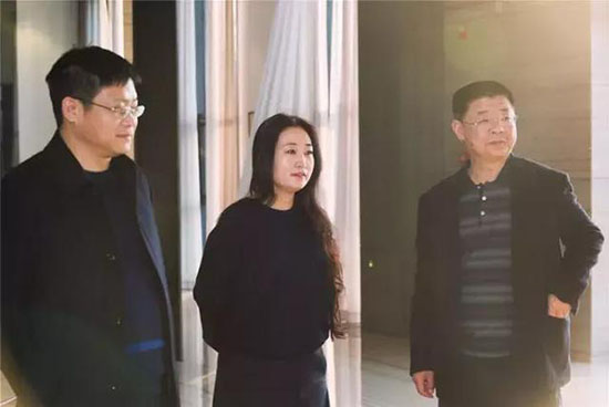 宣传部长缪小斌,霸州市人民政府副市长柴立新,亿龙集团董事长王艳菊
