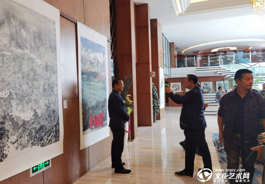 1_（新聞通稿）中外名人藝術(shù)院青海分院在西寧掛牌成立 - 副本(1)715.png