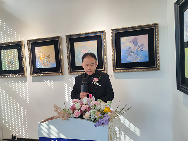 1涧西区美术家协会主席  王宏博致致辞.jpg