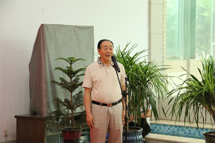 原洛阳市刘典立宣布书画展开幕